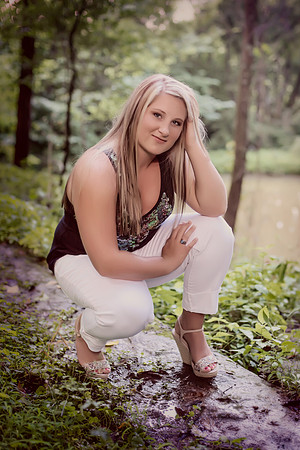 Alexis Senior Pictures-39