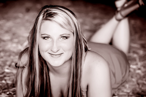 Alexis Senior Pictures-77