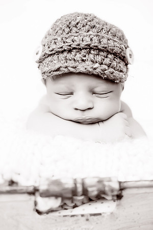 Kellen Newborn-117