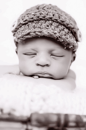 Kellen Newborn-114
