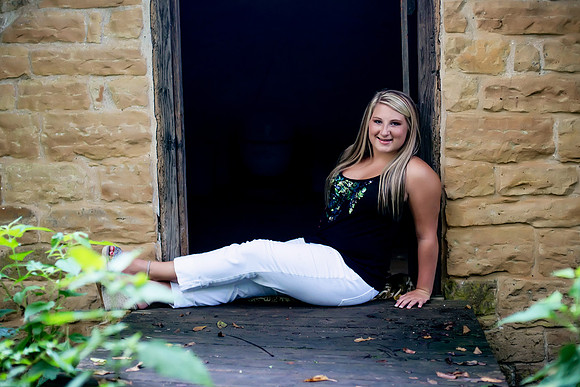 Alexis Senior Pictures-26