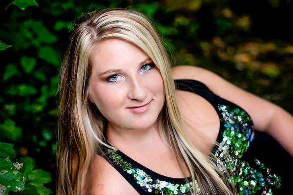 Alexis Senior Pictures-13
