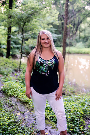 Alexis Senior Pictures-35