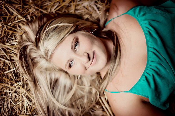 Alexis Senior Pictures-85