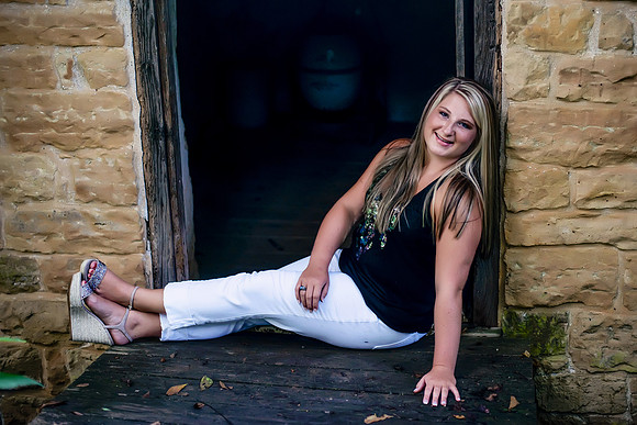 Alexis Senior Pictures-32