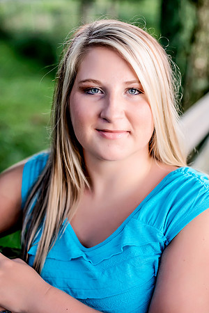 Alexis Senior Pictures-44