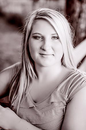 Alexis Senior Pictures-46