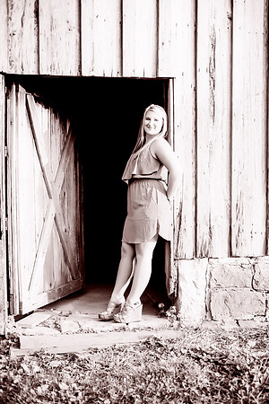 Alexis Senior Pictures-108