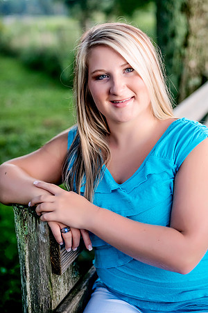 Alexis Senior Pictures-47