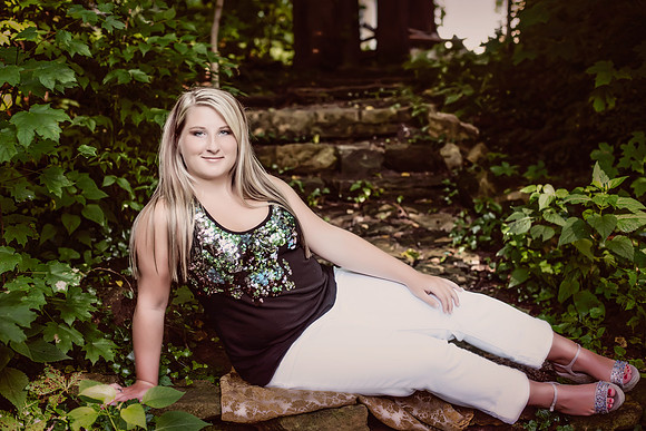 Alexis Senior Pictures-5