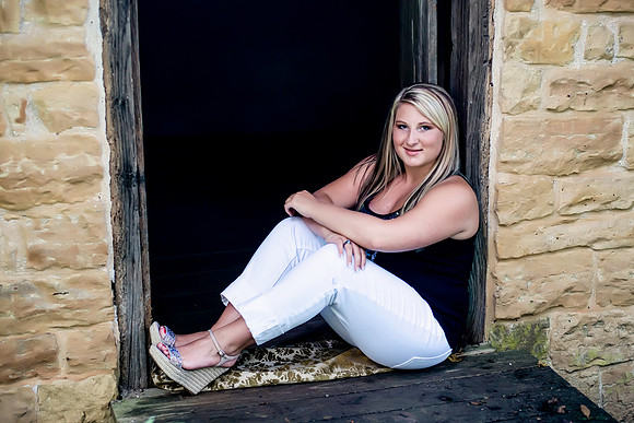 Alexis Senior Pictures-23