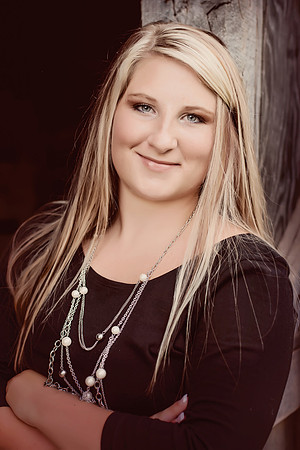 Alexis Senior Pictures-129