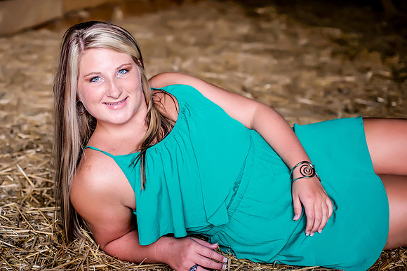 Alexis Senior Pictures-69