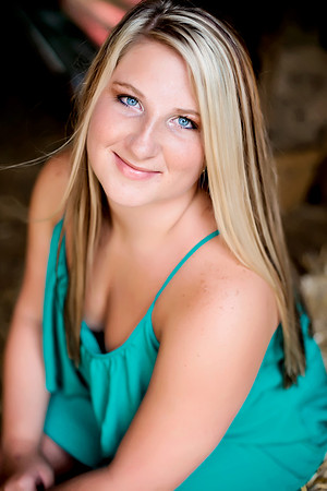 Alexis Senior Pictures-109