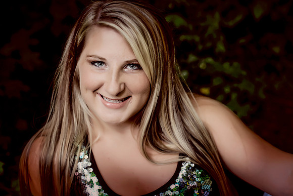 Alexis Senior Pictures-11