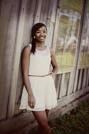 Chalisa Senior Pictures-2